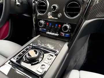 ROLLS ROYCE Cullinan Black Badge Series II 23  Lounge Seats