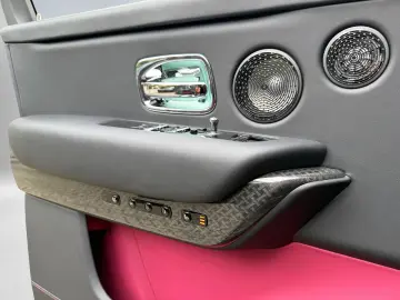 ROLLS ROYCE Cullinan Black Badge Series II 23  Lounge Seats