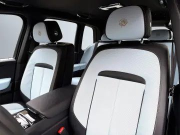 ROLLS ROYCE Cullinan BeSpoke Audio Series II heated&cooled
