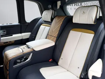 ROLLS ROYCE Cullinan 4 Seats Shooting Star Picnic Tables