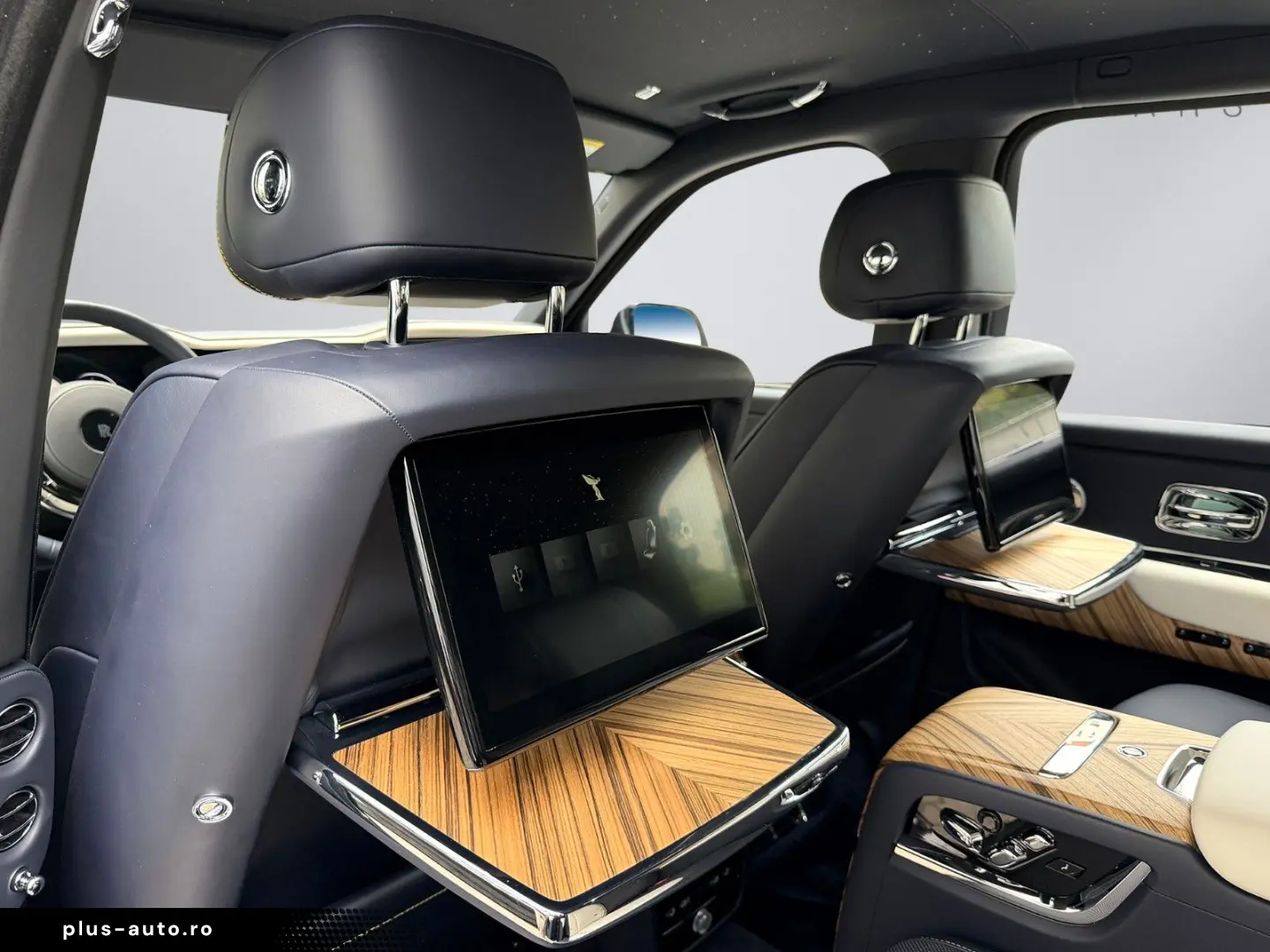 ROLLS ROYCE Cullinan 4 Seats Shooting Star Picnic Tables