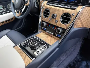 ROLLS ROYCE Cullinan 4 Seats Shooting Star Picnic Tables