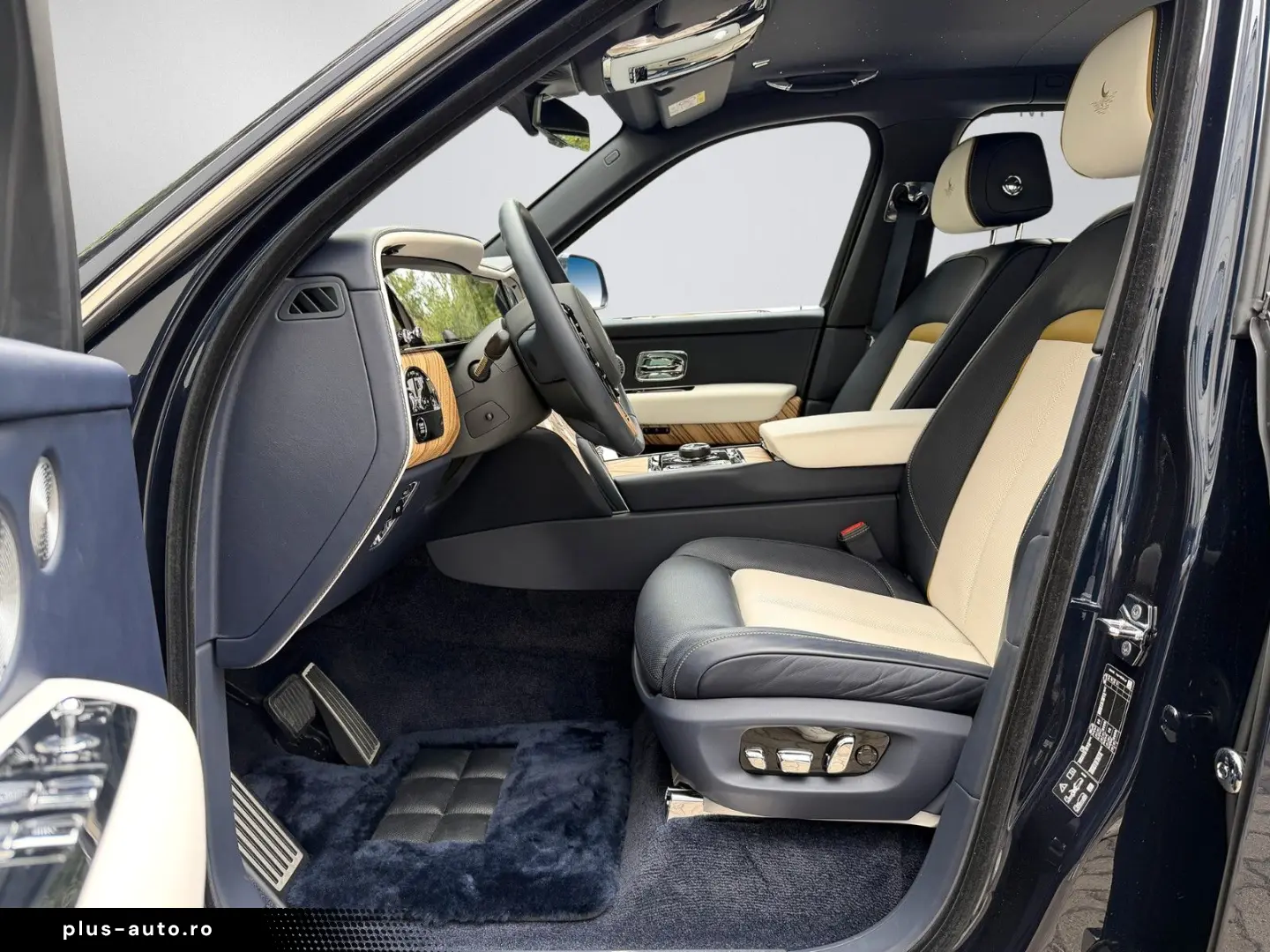 ROLLS ROYCE Cullinan 4 Seats Shooting Star Picnic Tables