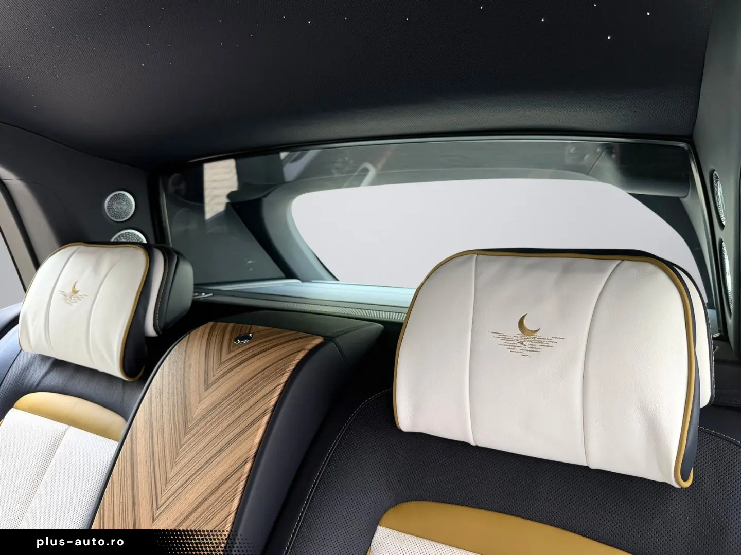 ROLLS ROYCE Cullinan 4 Seats Shooting Star Picnic Tables