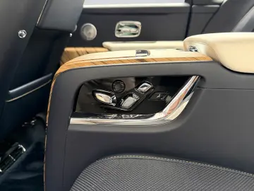 ROLLS ROYCE Cullinan 4 Seats Shooting Star Picnic Tables