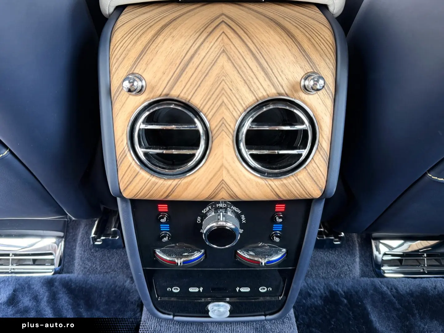 ROLLS ROYCE Cullinan 4 Seats Shooting Star Picnic Tables