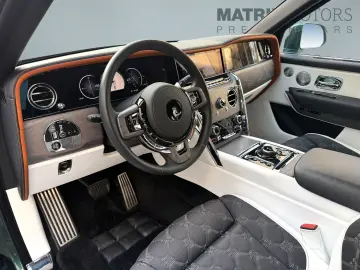 ROLLS ROYCE Cullinan 4 Seats Audio Series II heated&cooled