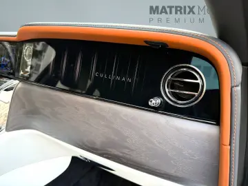 ROLLS ROYCE Cullinan 4 Seats Audio Series II heated&cooled