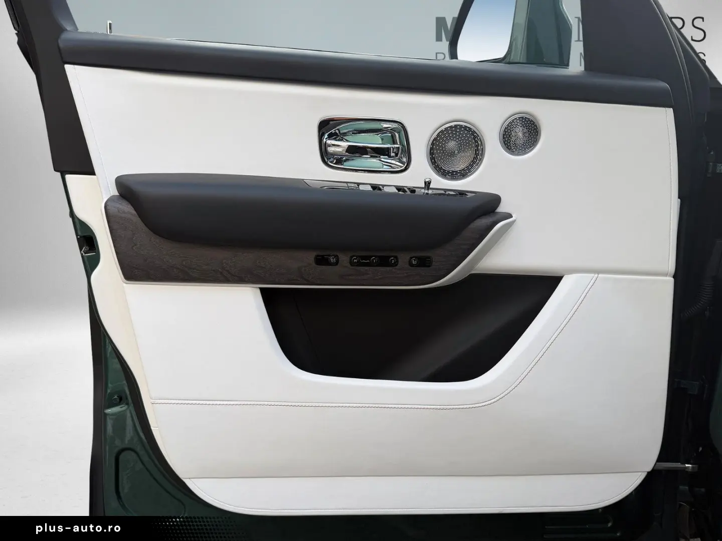 ROLLS ROYCE Cullinan 4 Seats Audio Series II heated&cooled