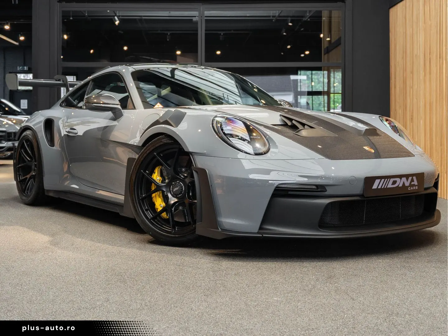 PORSCHE 992 992 GT3 RS Weissach Lift Keramisch Bose 4.0
