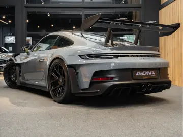 PORSCHE 992 992 GT3 RS Weissach Lift Keramisch Bose 4.0