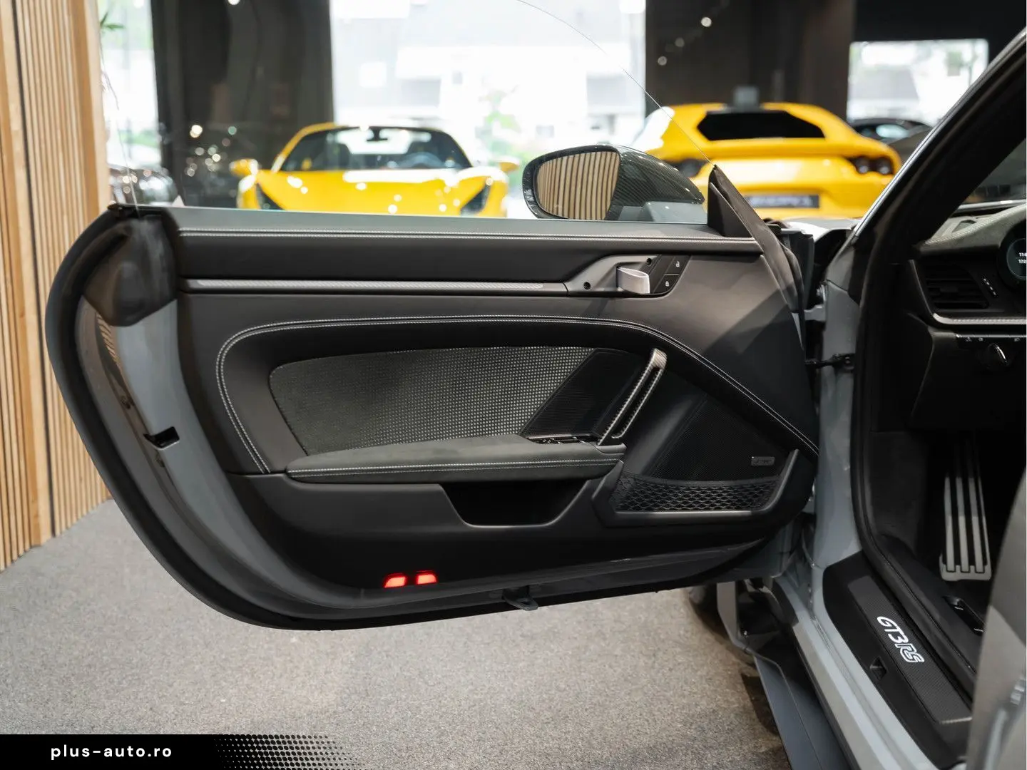 PORSCHE 992 992 GT3 RS Weissach Lift Keramisch Bose 4.0