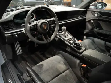 PORSCHE 992 992 GT3 RS Weissach Lift Keramisch Bose 4.0