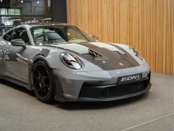 PORSCHE 992 992 GT3 RS Weissach Lift Keramisch Bose 4.0