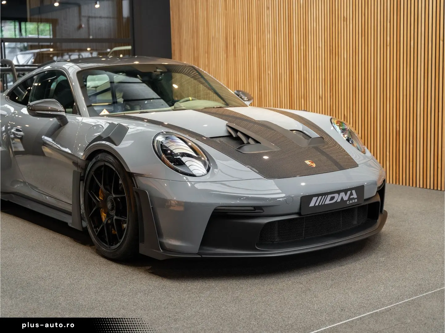PORSCHE 992 992 GT3 RS Weissach Lift Keramisch Bose 4.0