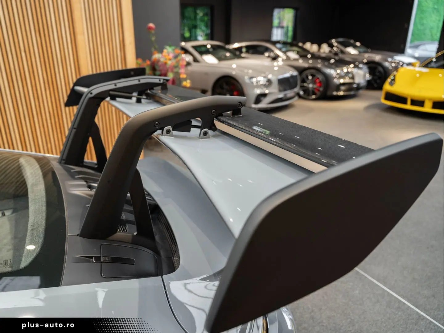 PORSCHE 992 992 GT3 RS Weissach Lift Keramisch Bose 4.0