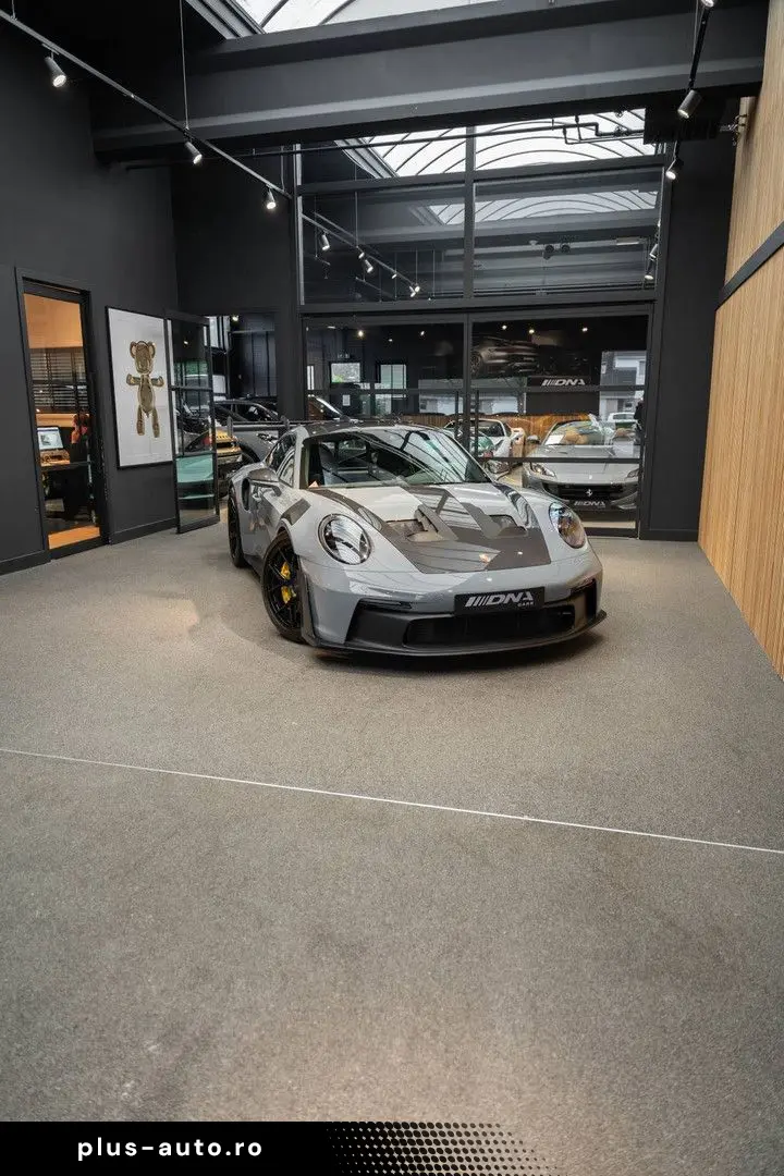 PORSCHE 992 992 GT3 RS Weissach Lift Keramisch Bose 4.0