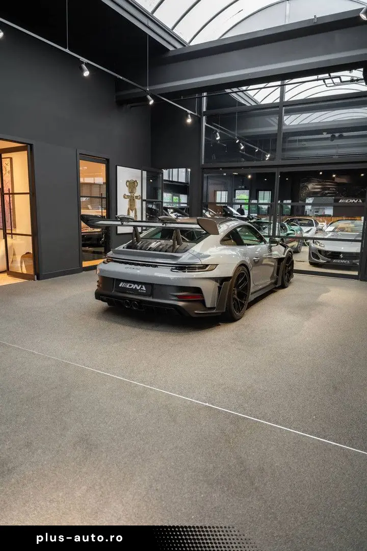 PORSCHE 992 992 GT3 RS Weissach Lift Keramisch Bose 4.0