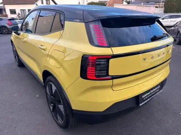 VOLVO EX30 AWD Plus Performance 20; ACC BLIS Standh.