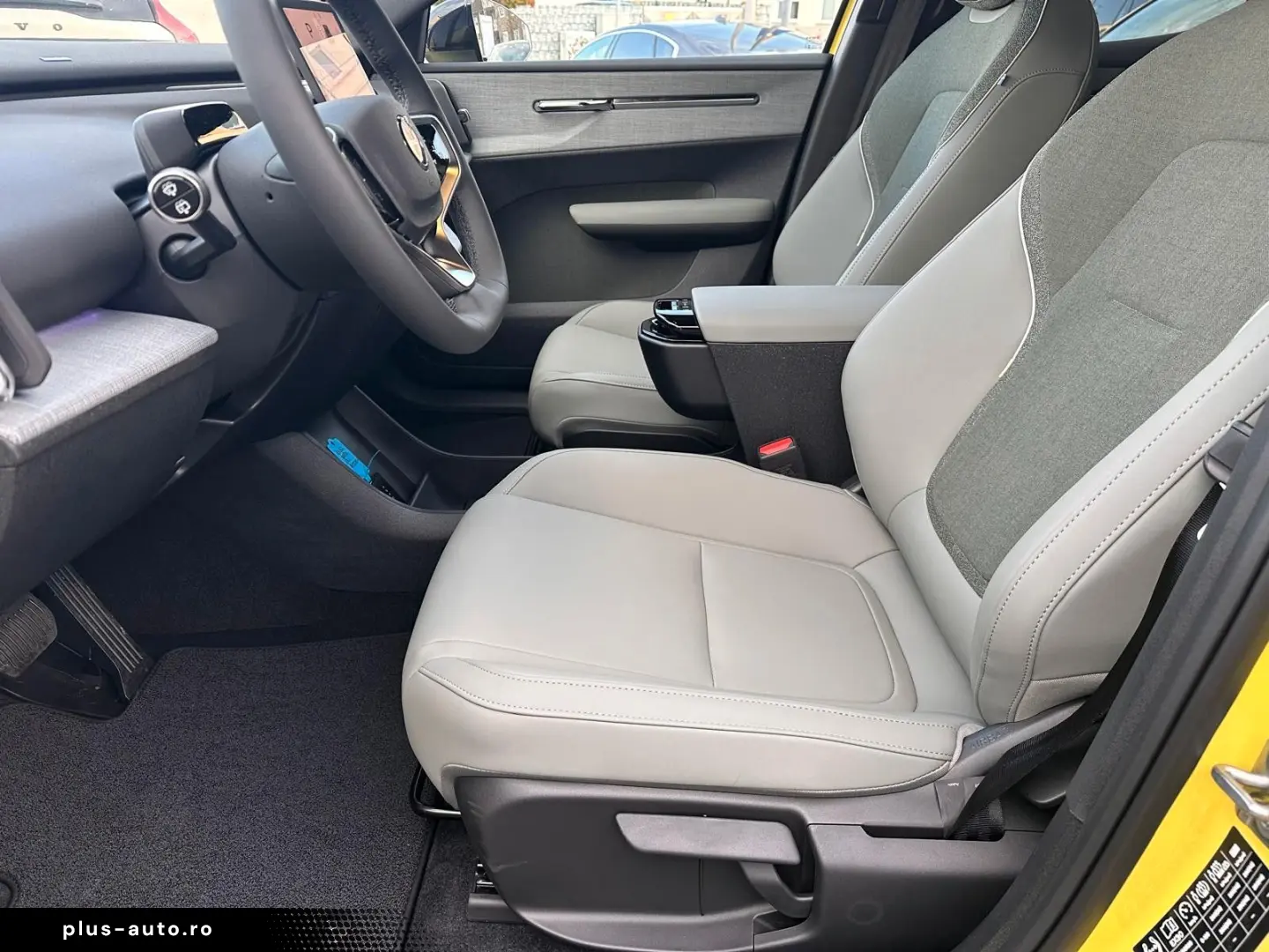 VOLVO EX30 AWD Plus Performance 20; ACC BLIS Standh.