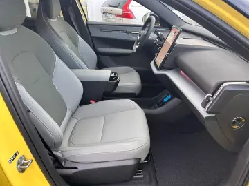 VOLVO EX30 AWD Plus Performance 20; ACC BLIS Standh.