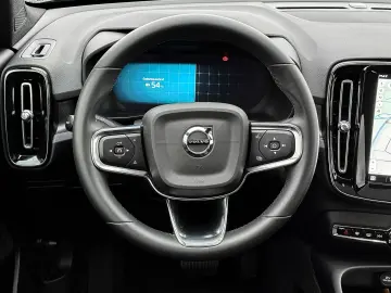 VOLVO C40 Recharge Twin Motor AWD Plus Pilot Assist