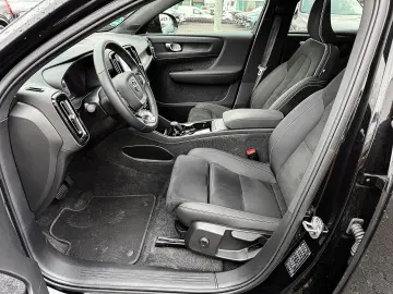 VOLVO C40 Recharge Twin Motor AWD Plus Pilot Assist