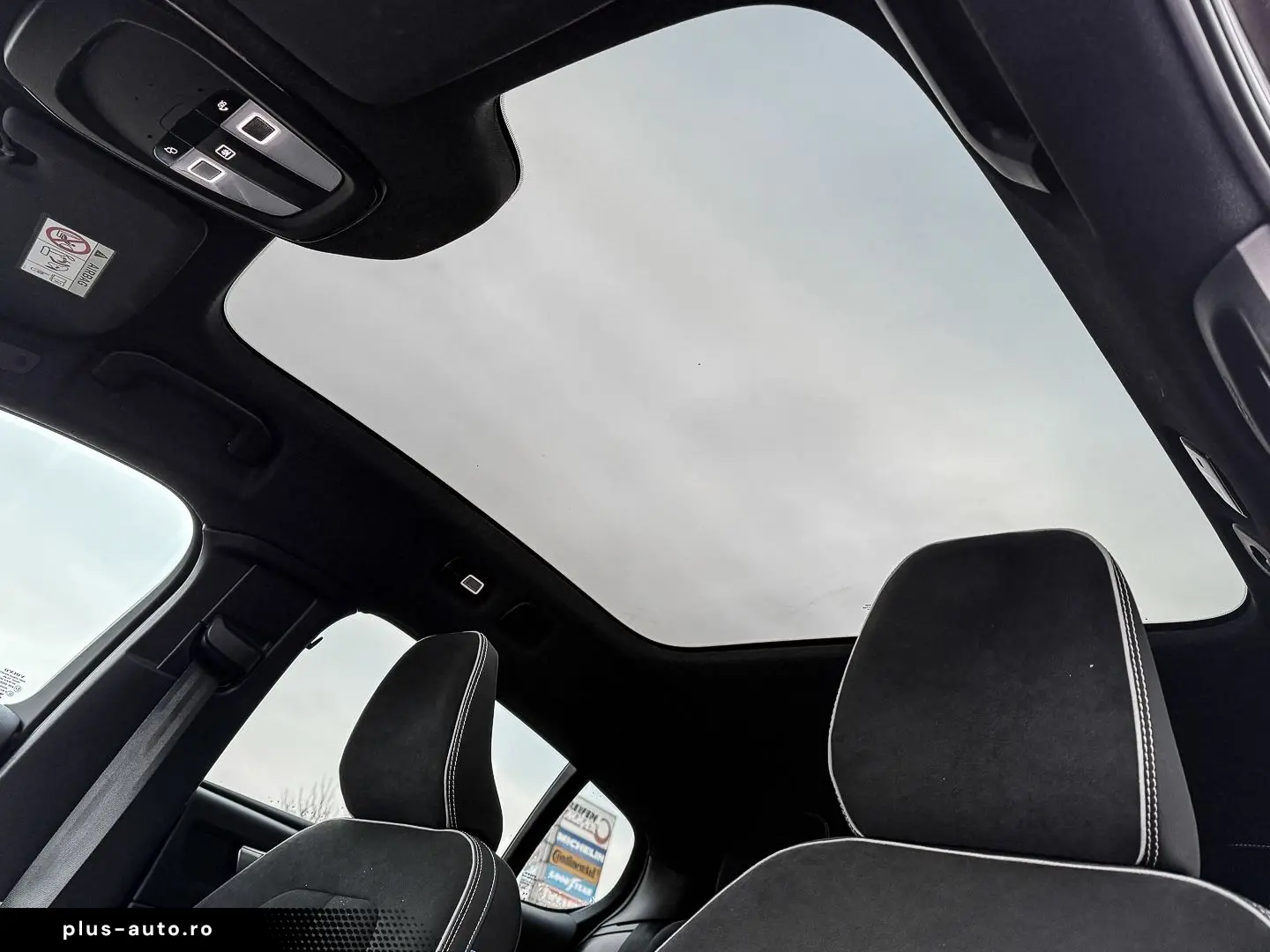 VOLVO C40 Recharge Twin Motor AWD Plus Pilot Assist