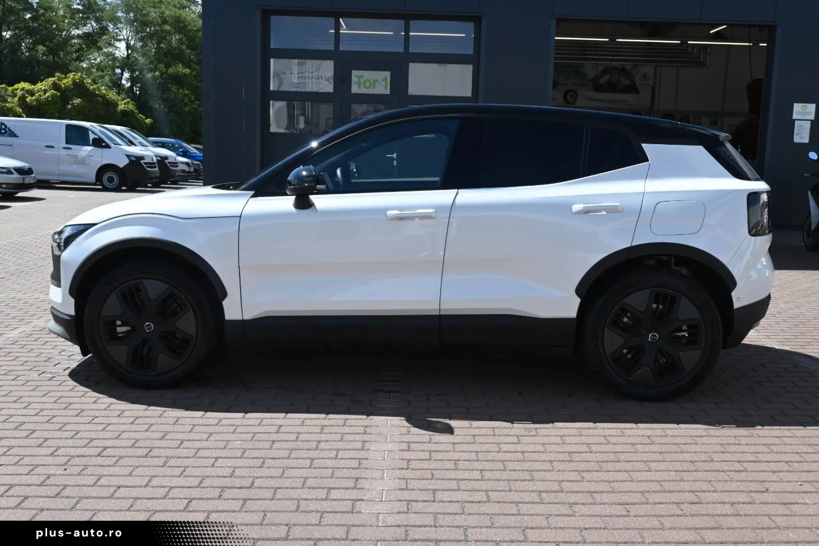 VOLVO EX30 CC Twin Motor Performance AWD Ultra 360 Pan