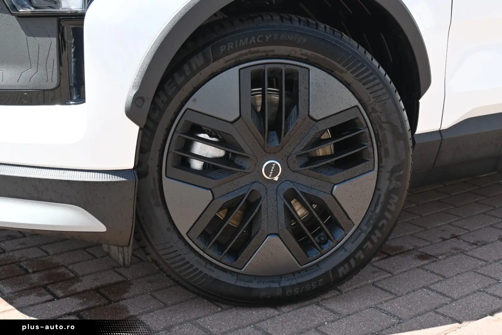 VOLVO EX30 CC Twin Motor Performance AWD Ultra 360 Pan