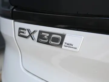 VOLVO EX30 CC Twin Motor Performance AWD Ultra 360 Pan