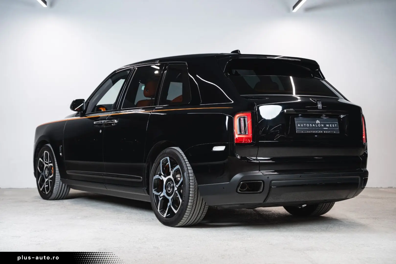 ROLLS ROYCE Cullinan Black Badge  FULL OPTION  1 OWNER