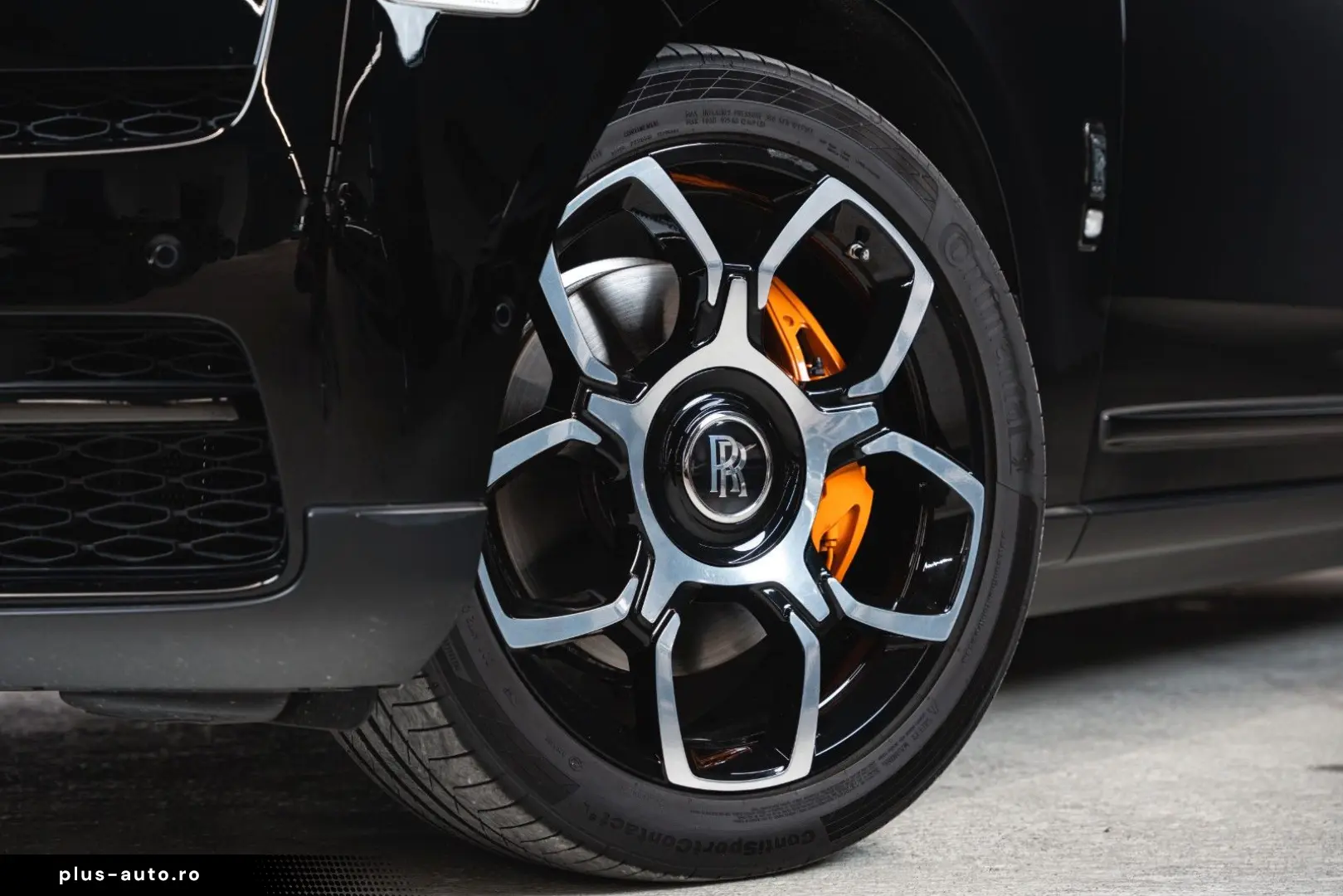 ROLLS ROYCE Cullinan Black Badge  FULL OPTION  1 OWNER