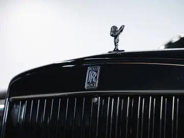 ROLLS ROYCE Cullinan Black Badge  FULL OPTION  1 OWNER