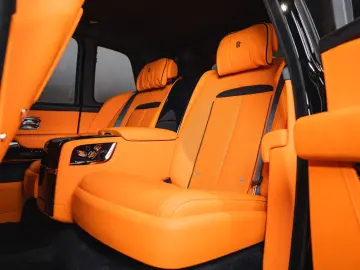ROLLS ROYCE Cullinan Black Badge  FULL OPTION  1 OWNER