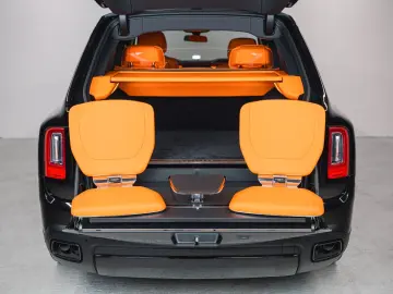 ROLLS ROYCE Cullinan Black Badge  FULL OPTION  1 OWNER