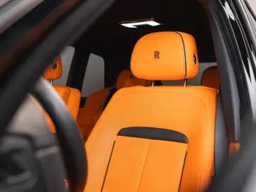 ROLLS ROYCE Cullinan Black Badge  FULL OPTION  1 OWNER
