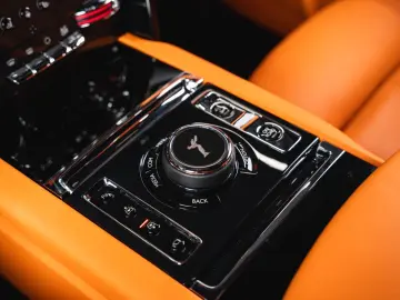 ROLLS ROYCE Cullinan Black Badge  FULL OPTION  1 OWNER