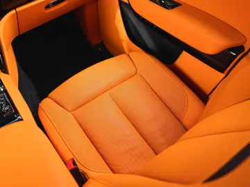 ROLLS ROYCE Cullinan Black Badge  FULL OPTION  1 OWNER