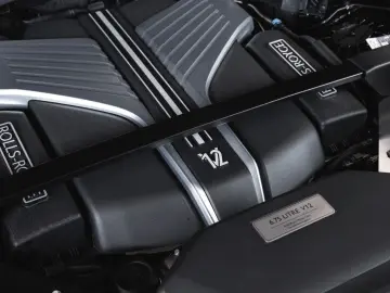 ROLLS ROYCE Cullinan Black Badge  FULL OPTION  1 OWNER