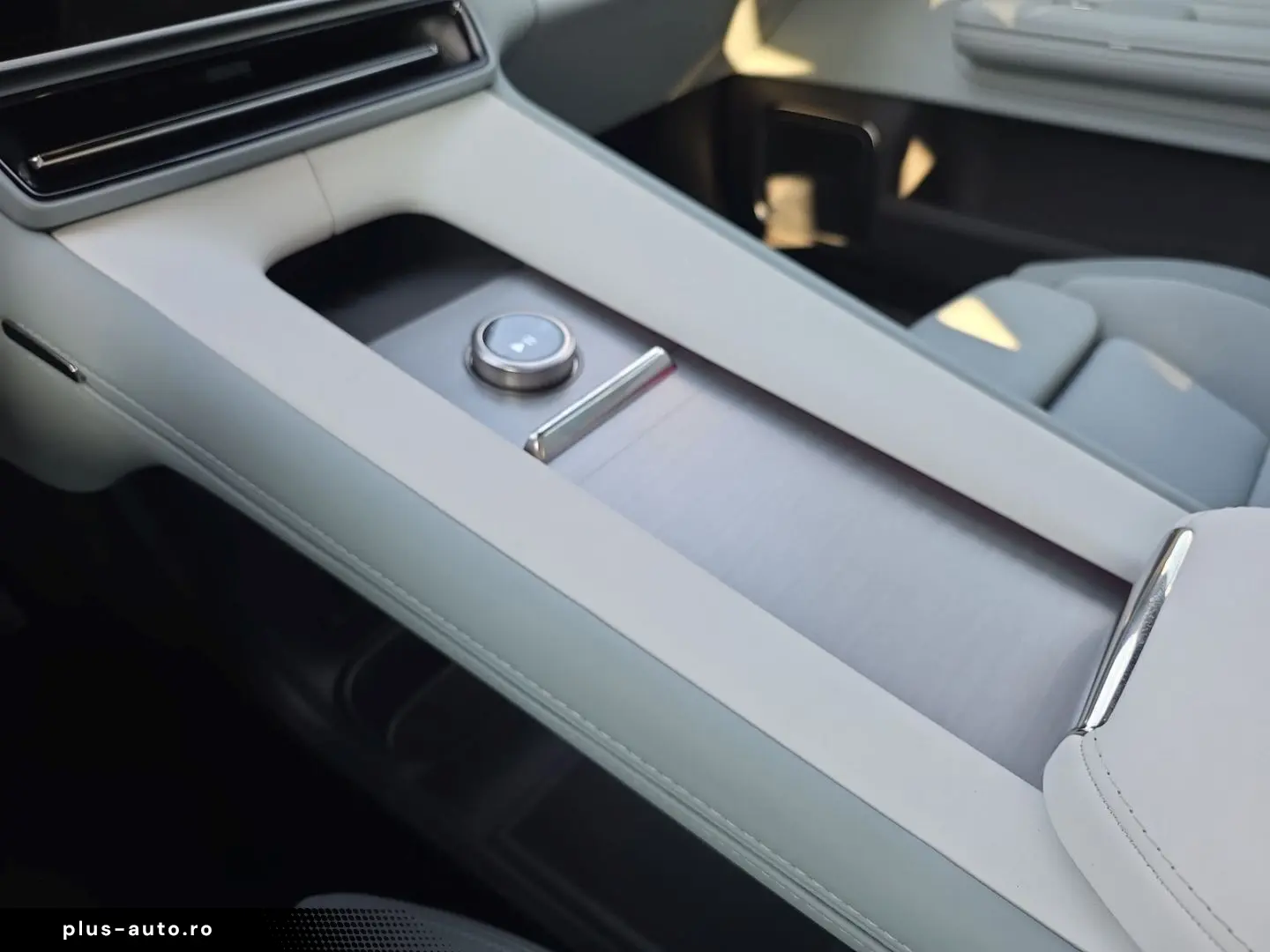 POLESTAR 4 200 kW Long Range Single 22KW Pilot Pixel HK
