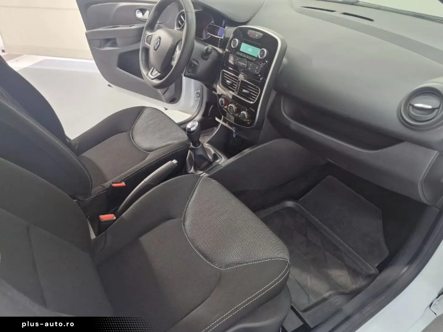 RENAULT CLIO 0.9 TCe 75CP Life