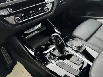 BMW X3 M40D LiveCPr Pano DA  PA  Sitzbelüftung HUD