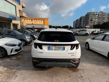 HYUNDAI HYUNDAI TUCSON 1.6 HEV 2023 SUPER ACCESSORIATA