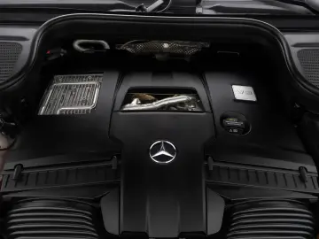 MERCEDES-BENZ GLS 580 4Matic Burmester AMG 22Zoll 7 …