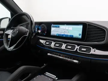 MERCEDES-BENZ GLS 580 4Matic Burmester AMG 22Zoll 7 …