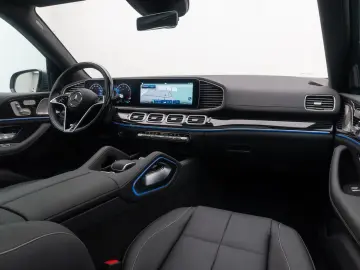 MERCEDES-BENZ GLS 580 4Matic Burmester AMG 22Zoll 7 …