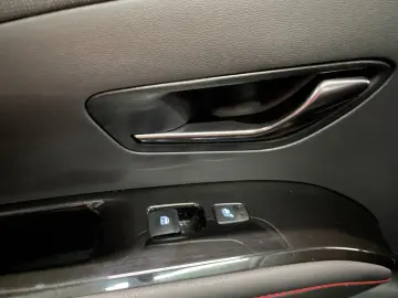 HYUNDAI TUCSON N-Line 1.6 T-GDI Hybrid LED NAVI ACC