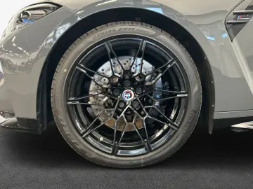 BMW M4 Cabrio Competition xDrive Laser HeadUp H&K