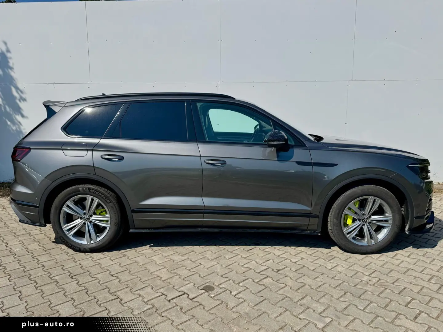 Volkswagen TOUAREG SUV 2022